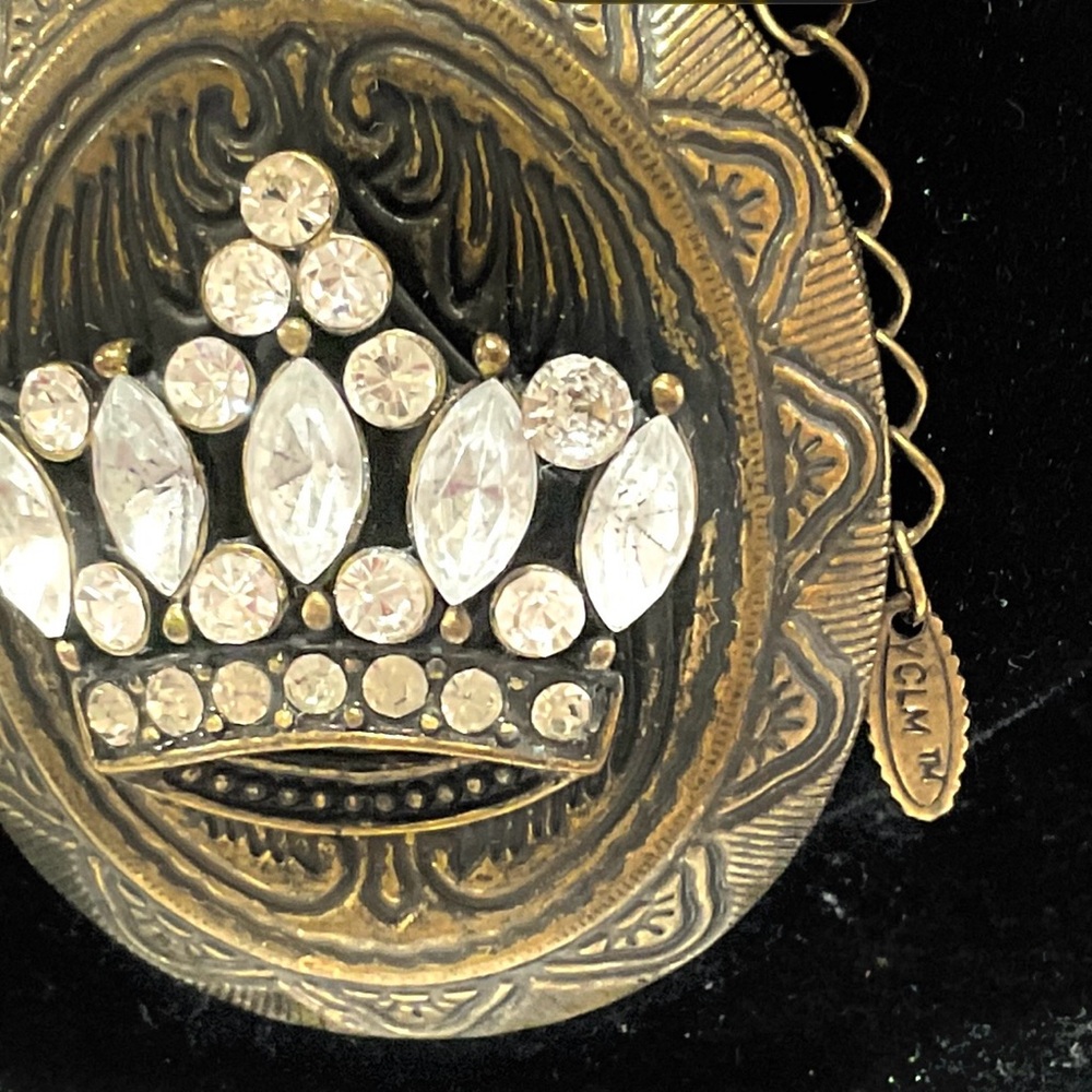 CLM Oval Locket with Rhinestone Crown Front - Picture 3 of 9